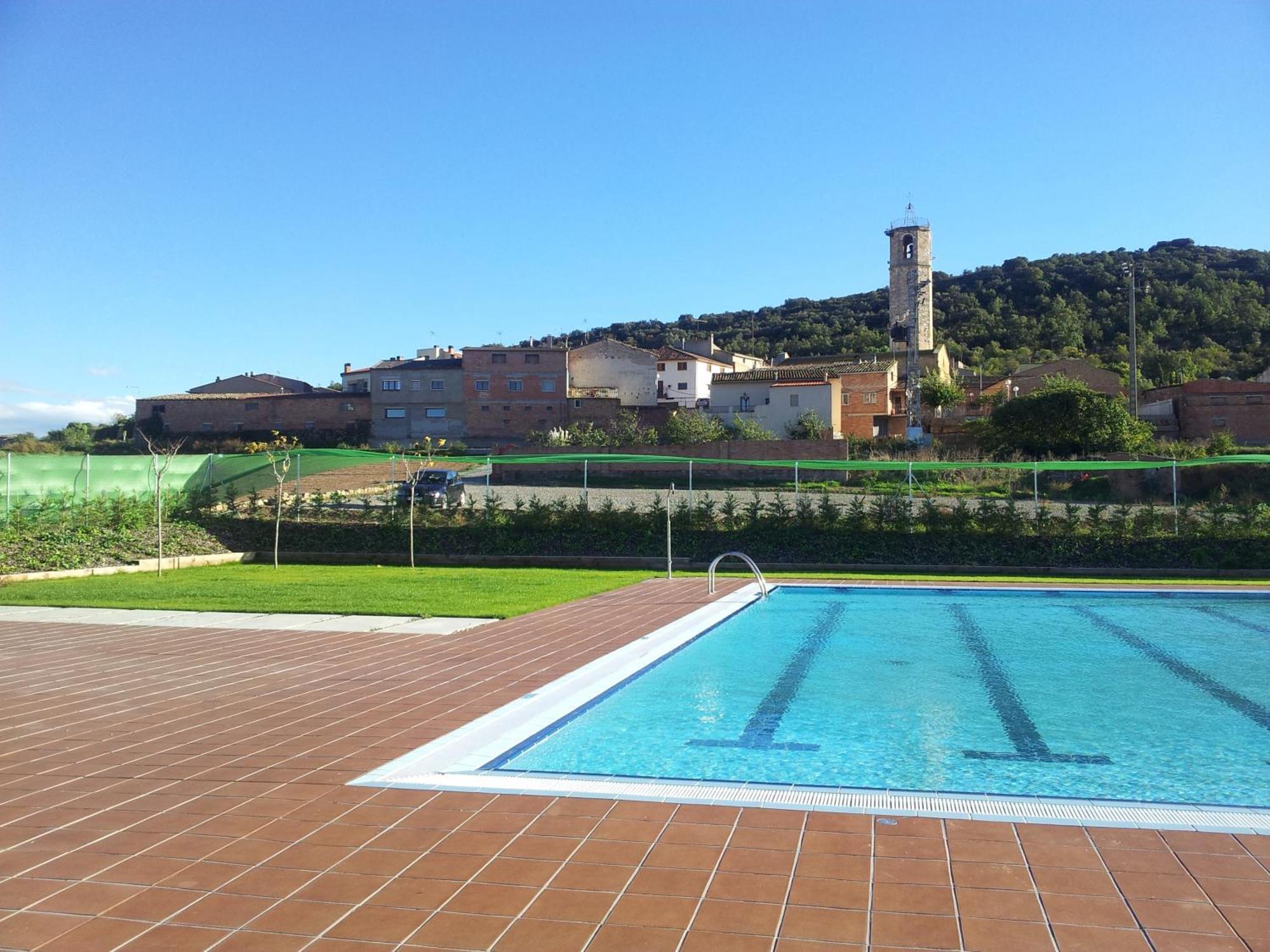 Cal Ribero Aparthotel Vilanova De La Sal Exterior photo