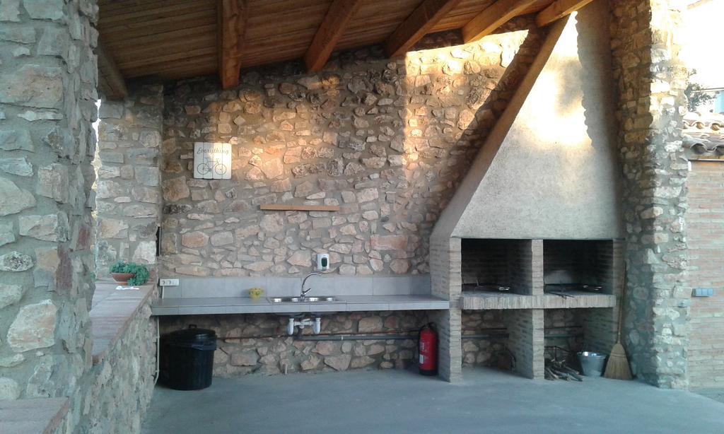 Cal Ribero Aparthotel Vilanova De La Sal Exterior photo