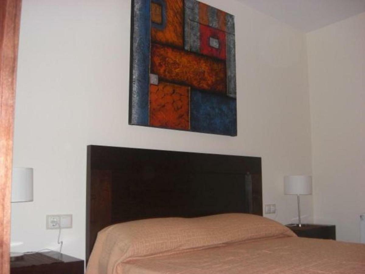 Cal Ribero Aparthotel Vilanova De La Sal Exterior photo