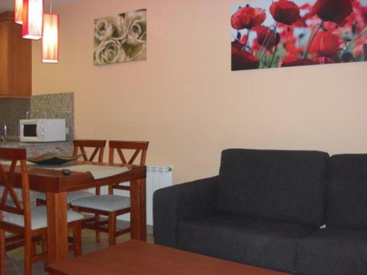 Cal Ribero Aparthotel Vilanova De La Sal Exterior photo